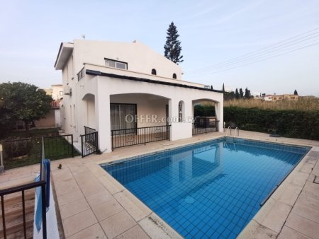 Spacious 4 Bedrooms Villa in Coral Bay - 1