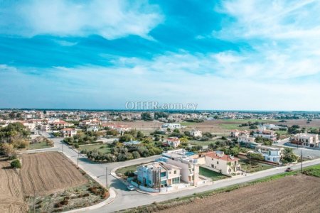10 Bed House for Sale in Kiti, Larnaca - 1