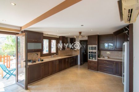 4 bedroom detached bungalow unfurnished - 4