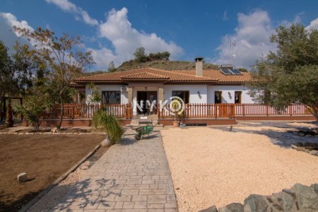 4 bedroom detached bungalow unfurnished - 10