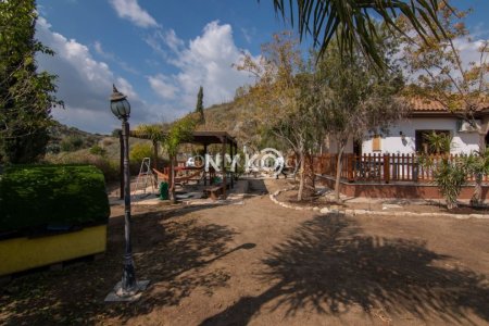 4 bedroom detached bungalow unfurnished - 25