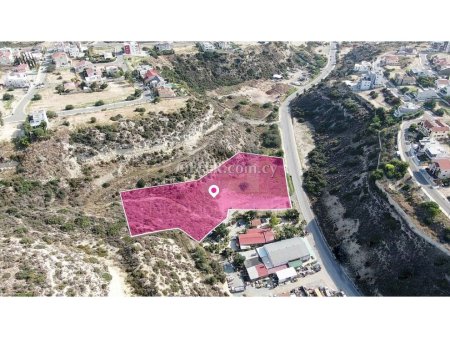 Large residential field of 6.262 sq.mt. in Agia Fyla area Limassol - 2