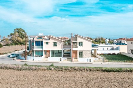 10 Bed House for Sale in Kiti, Larnaca - 4