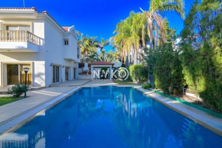 5 bedroom detached villa - 18