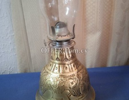 Παλαιά μπρούτζινη λάμπα πετρελαίου συντηρημένη.. - 1