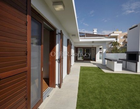 For Sale, Luxury Four-Bedroom Detached House in Strovolos - 8