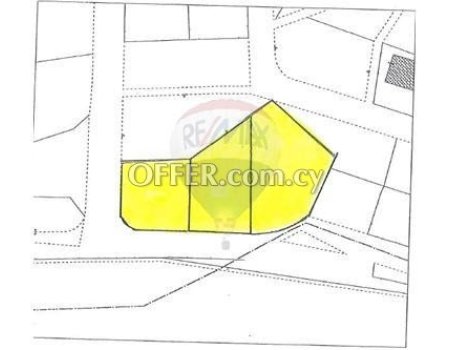 Commercial Plot of 3,184 sqm in Germasogia - 3