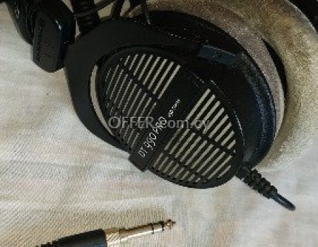 focusrite scarlete solo 3rd gen Audio interface +Beyerdynamic DT990 Pro Studio Headphones ...Combo - 3
