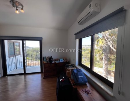 3-bedroom Gorgeous Villa for Rent - 2