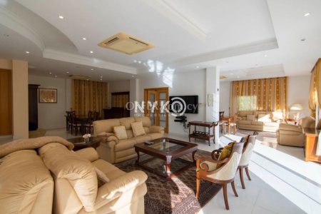 5 bedroom detached villa - 21