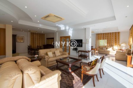 5 bedroom detached villa - 22