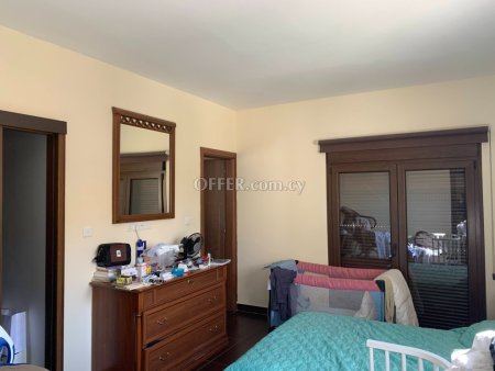4-bedroom Detached Villa 250 sqm in Episkopi - 5
