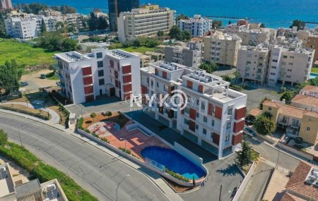 3 bedroom apartment furnished