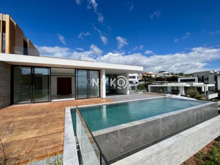 4 bedrooms detached house