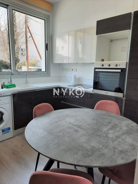 2 bedroom maisonette furnished