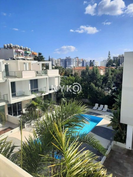 2 bedroom maisonette furnished