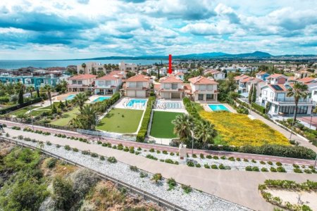 5 Bed Detached Villa for Sale in Pervolia, Larnaca - 11