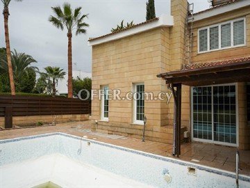 3 Bedroom House  In Kaimakli, Nicosia - With Swimming Pool - 4