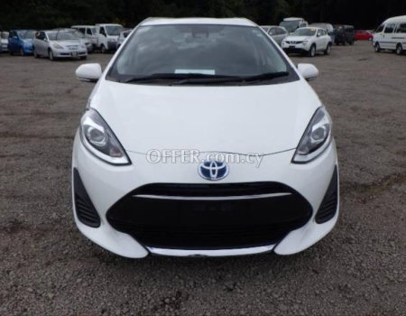2021 Toyota 1.5L Hybrid Automatic Hatchback