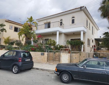 Fantastic 5 Bedroom House In Erimi - 1