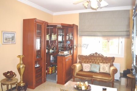 7 Bed House for Sale in Faneromeni, Larnaca - 9