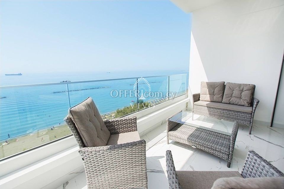 SEA VIEW THREE BEDROOM APARTMENT FOR RENT IN NEAPOLIS - 1