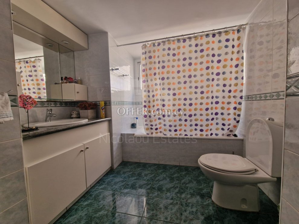 Four bedroom detached house in Mesa Geitonia area Limassol - 4