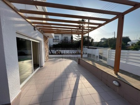 Detached Villa next to the Beach - 2