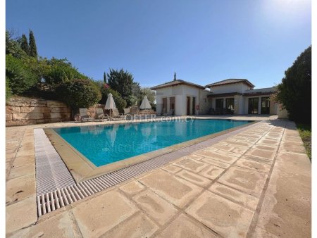 Three bedroom Villa in Kouklia village of Aphrodite Hills area - 1