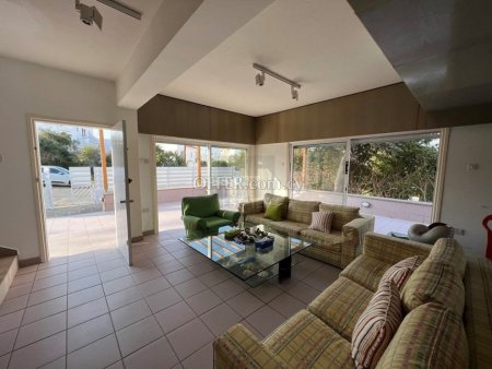 Detached Villa next to the Beach - 15