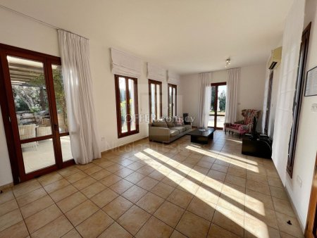 Three bedroom Villa in a green area of Kouklia Village Paphos - 7