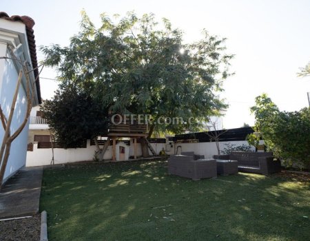 For Sale, Three-Bedroom Detached House in Strovolos - 2
