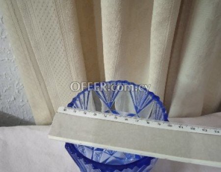 Παλαιό βάζο σέ μπλέ χρώμα. - 2