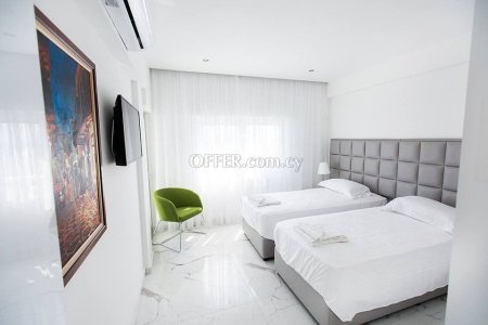 SEA VIEW THREE BEDROOM APARTMENT FOR RENT IN NEAPOLIS - 4