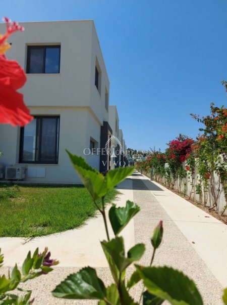 ELEGANTLY DESIGNED AND SPACIOUS 3-BEDROOM VILLA IN CHLORAKA, NEW MARINA AREA, PAFOS - 3