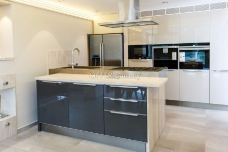 3 Bed Apartment for Sale in Germasogeia, Limassol - 8