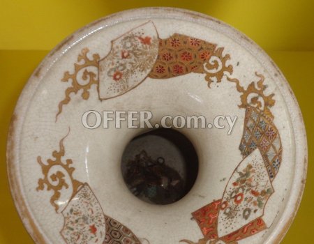 Beautifully Hand Painted Japanese Vase With Gold Όμορφα ζωγραφισμένο στο χέρι ιαπωνικό βάζο με χρυσό - 3