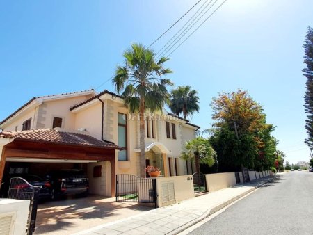 New For Sale €770,000 Maisonette 4 bedrooms, Semi-detached Strovolos Nicosia
