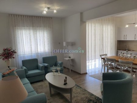 2 Bedroom Apartment 1min From Beach