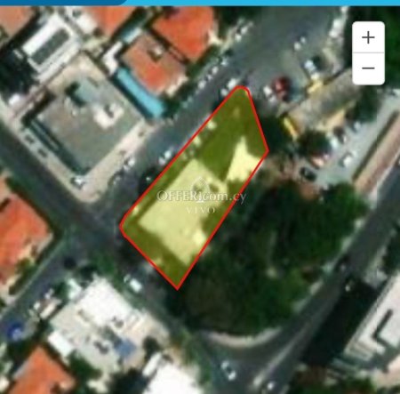 COMMERCIAL & RESIDENTIAL PLOT OF 733 M2 IN KATHOLIKI AREA