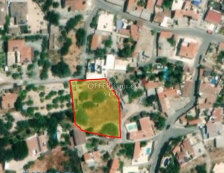 RESIDENTIAL PLOT OF 1691 M2 IN FOINIKARIA - Main Photo