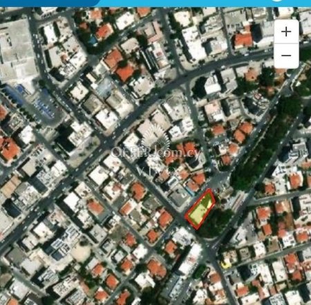 COMMERCIAL & RESIDENTIAL PLOT OF 733 M2 IN KATHOLIKI AREA - 2