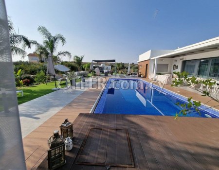 For Sale, Luxury Five-Bedroom Detached House in Deftera - 1