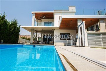 Luxury 4 Bedroom Villa  At Agios Tychonas, Limassol - 7