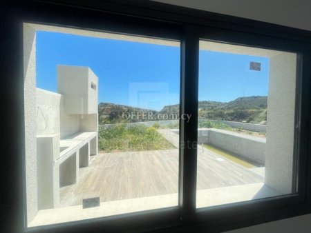 New modern three bedroom villa in Agios Tychonas area Limassol - 9