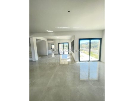 New modern three bedroom villa in Agios Tychonas area Limassol - 8