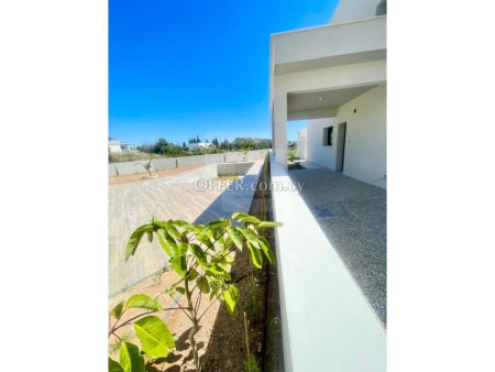 New modern three bedroom villa in Agios Tychonas area Limassol - 4