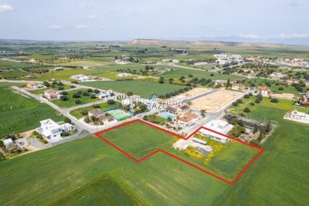 Field for Sale in Athienou, Larnaca - 3