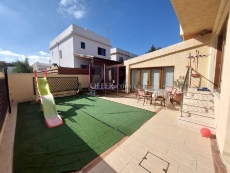 Four Bedroom House in Aradipou - 7
