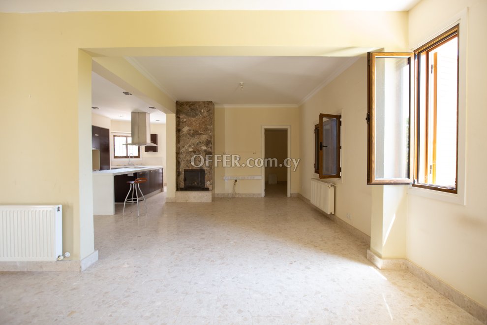 New For Sale €646,000 House (1 level bungalow) 4 bedrooms, Detached Egkomi Nicosia - 1